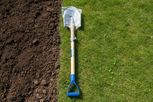 Round Point Shovel with Wooden Handle